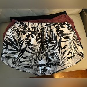 Old Navy Dolphin hem active shorts xl